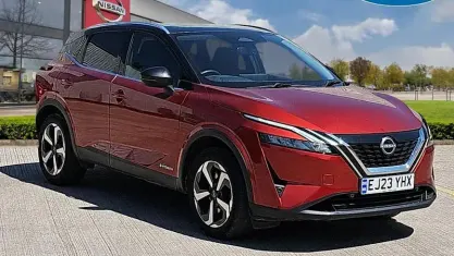 Used Nissan Qashqai N-Connecta 190 HP (139 kW) 2023 Red SUV
