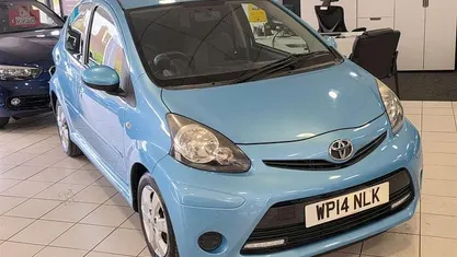 Used Toyota Aygo Style 68 HP (50 kW) 2014 Hatchback
