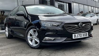 Second-hand Vauxhall Insignia Sport 165 CP (121 kW) 2020 Hatchback