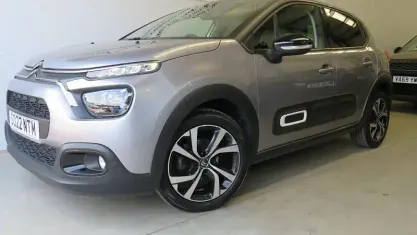 Used Citroën C3 Shine 102 HP (75 kW) 2022 Grey Hatchback