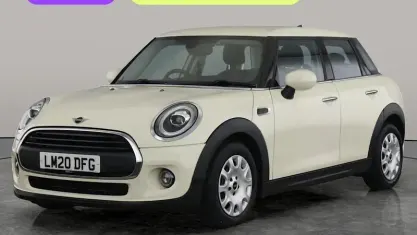 Usado Mini ONE Comfort 102 HP (75 kW) 2020 Branco Citadino