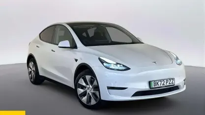 Usado Tesla Model Y Long Range AWD 286 kW (389 HP) 2025 SUV