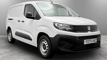 Nouă Vauxhall Combo 102 CP (75 kW) 2025 Monovolum
