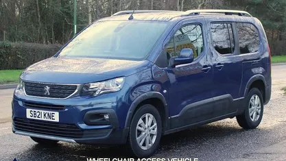 Used Peugeot Rifter Allure Premium 131 HP (96 kW) 2021 MPV