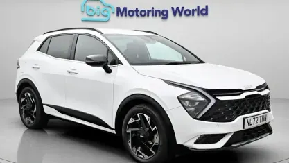 Used Kia Sportage GT-Line 265 HP (194 kW) 2022 White SUV