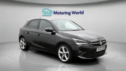 Second-hand Vauxhall Corsa Edition 131 CP (96 kW) 2022 Negru Hatchback