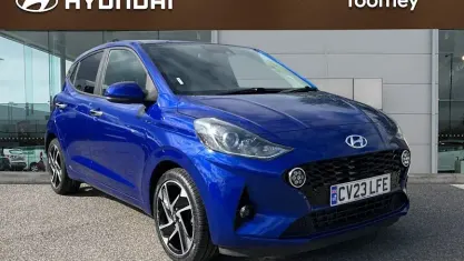 Used Hyundai i10 Premium 67 HP (49 kW) 2023 Hatchback