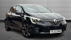 Black Used 2022 Renault Clio V SE Hatchback | £13,995 (Fair price)