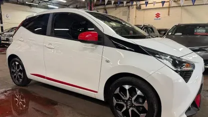 Used Toyota Aygo Trend 72 HP (52 kW) 2020 White Hatchback