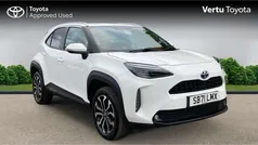 White Used 2022 Toyota Yaris Cross Design SUV | £18,236 (Fair price)