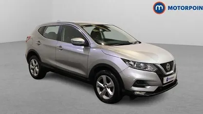 Used Nissan Qashqai Acenta Premium 116 HP (85 kW) 2019 Silver SUV