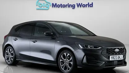 Used Ford Focus ST-Line 125 HP (91 kW) 2023 Grey Hatchback