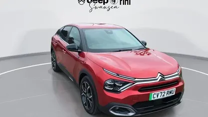 Used Citroën e-C4 Shine 100 kW (136 HP) 2022 Red Hatchback