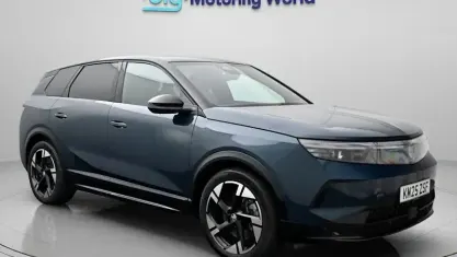 Used Vauxhall Grandland Ultimate 239 kW (325 HP) 2025 Blue SUV