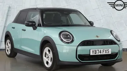 Used Mini Cooper Classic 114 kW (156 HP) 2026 Hatchback