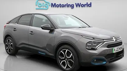 Begagnad Citroën e-C4 Shine 100 kW (136 HK) 2021 Grå Halvkombi