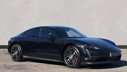 Usado Porsche Taycan 419 kW (571 HP) 2023 Sedan