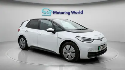 White Used 2022 VW ID.3 Pro Performance Hatchback | £15,500 (Fair price)