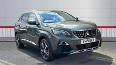 Used 2019 Peugeot 3008 Allure SUV | £11,395 (Fair price)