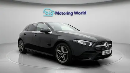 Usado Mercedes A250 AMG line 259 HP (190 kW) 2021 Preto Citadino