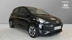 Black Used 2024 Hyundai i10 Advanced Hatchback | £14,660 (Fair price)