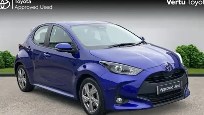 Used Toyota Yaris 116 HP (85 kW) 2024 Blue Hatchback