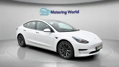 Used Tesla Model 3 RWD 222 kW (302 HP) 2022 White Sedan