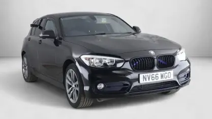 Used BMW 118 Sport Line 136 HP (100 kW) 2017 Black Hatchback