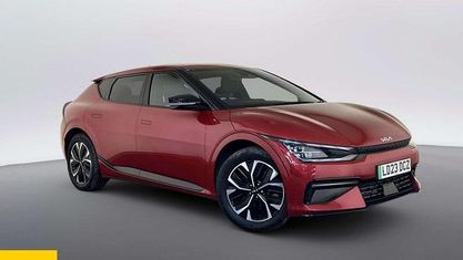 Begagnad Kia EV6 GT-Line 239 kW (325 HK) 2023 Röd SUV