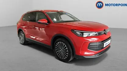 Usado VW Tiguan Match 150 CV (110 kW) 2024 Rojo SUV
