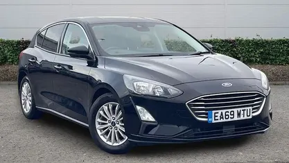 Used Ford Focus Titanium 125 HP (91 kW) 2020 Black Hatchback