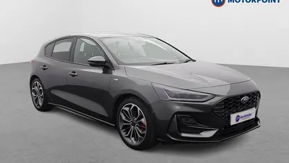 Used Ford Focus ST-Line X 155 HP (114 kW) 2023 Grey Hatchback