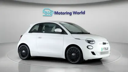 Used Fiat 500e Icon 86 kW (118 HP) 2022 White Hatchback