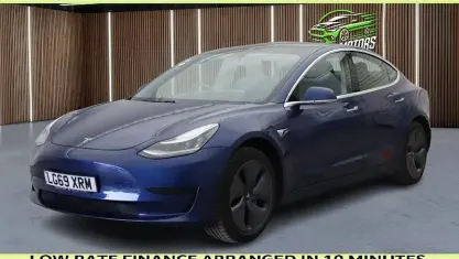 Used Tesla Model 3 Standard Range 180 kW (245 HP) 2019 Blue Sedan