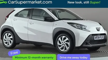Begagnad Toyota Aygo X PURE 72 HK (52 kW) 2024 Vit SUV