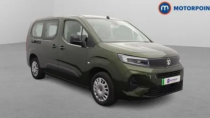 Used Vauxhall Combo Design Edition 100 kW (136 HP) 2026 MPV