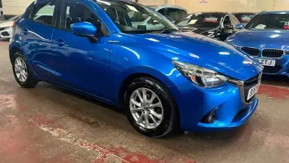 Used Mazda 2 90 HP (66 kW) 2016 Blue Hatchback