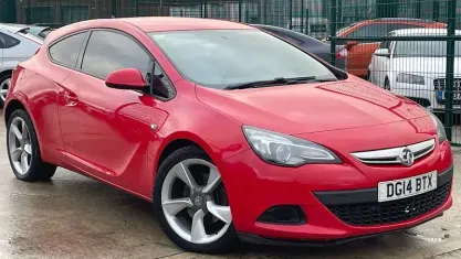 Begagnad Vauxhall Astra GTC Sport 165 HK (121 kW) 2013 Sportkupé