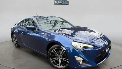 Blue Used 2016 Toyota GT86 GT Coupe | £14,290 (Good price)