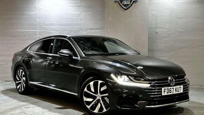 Begagnad VW Arteon R-line 190 HK (139 kW) 2020 Halvkombi