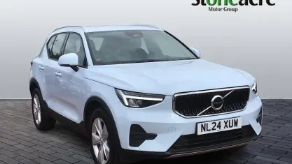 Used Volvo XC40 Core 163 HP (119 kW) 2026 SUV