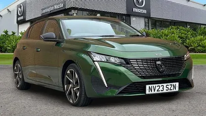 Used Peugeot 308 Allure Premium 131 HP (96 kW) 2023 Green Hatchback