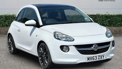Used Vauxhall Adam Glam 69 HP (50 kW) 2018 Hatchback