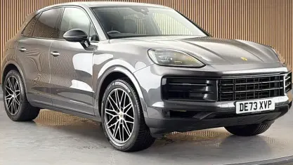 Used Porsche Cayenne 354 HP (260 kW) 2023 Grey SUV
