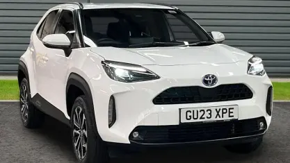 Used Toyota Yaris Cross Design 116 HP (85 kW) 2023 White SUV