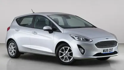 Used Ford Fiesta Zetec 101 HP (74 kW) 2019 Silver Hatchback