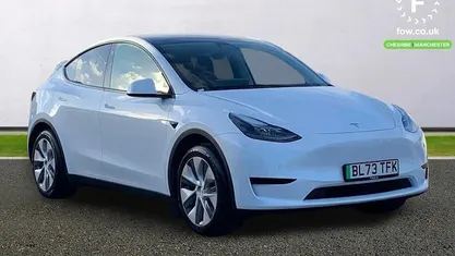White Used 2023 Tesla Model Y RWD SUV | £25,799 (Fair price)