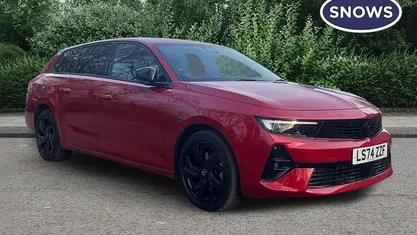 Used Vauxhall Astra S 131 HP (96 kW) 2024 Red Estate