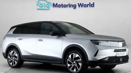 Used Vauxhall Grandland X Ultimate 136 HP (100 kW) 2025 Grey SUV