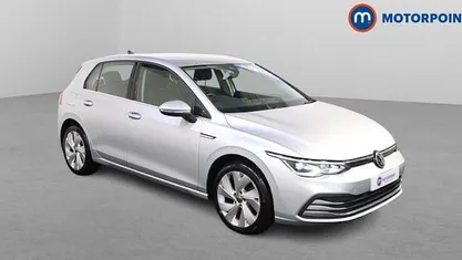 Used VW Golf VIII Style 131 HP (96 kW) 2024 Hatchback